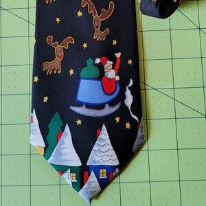 Vintage Save the Children Christmas Neck Tie Reindeer & Santa  Red Rover